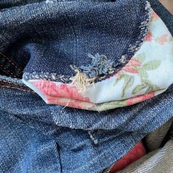 Forever 21 Distressed Denim Booty Shorts | 29 - Picture 6 of 6